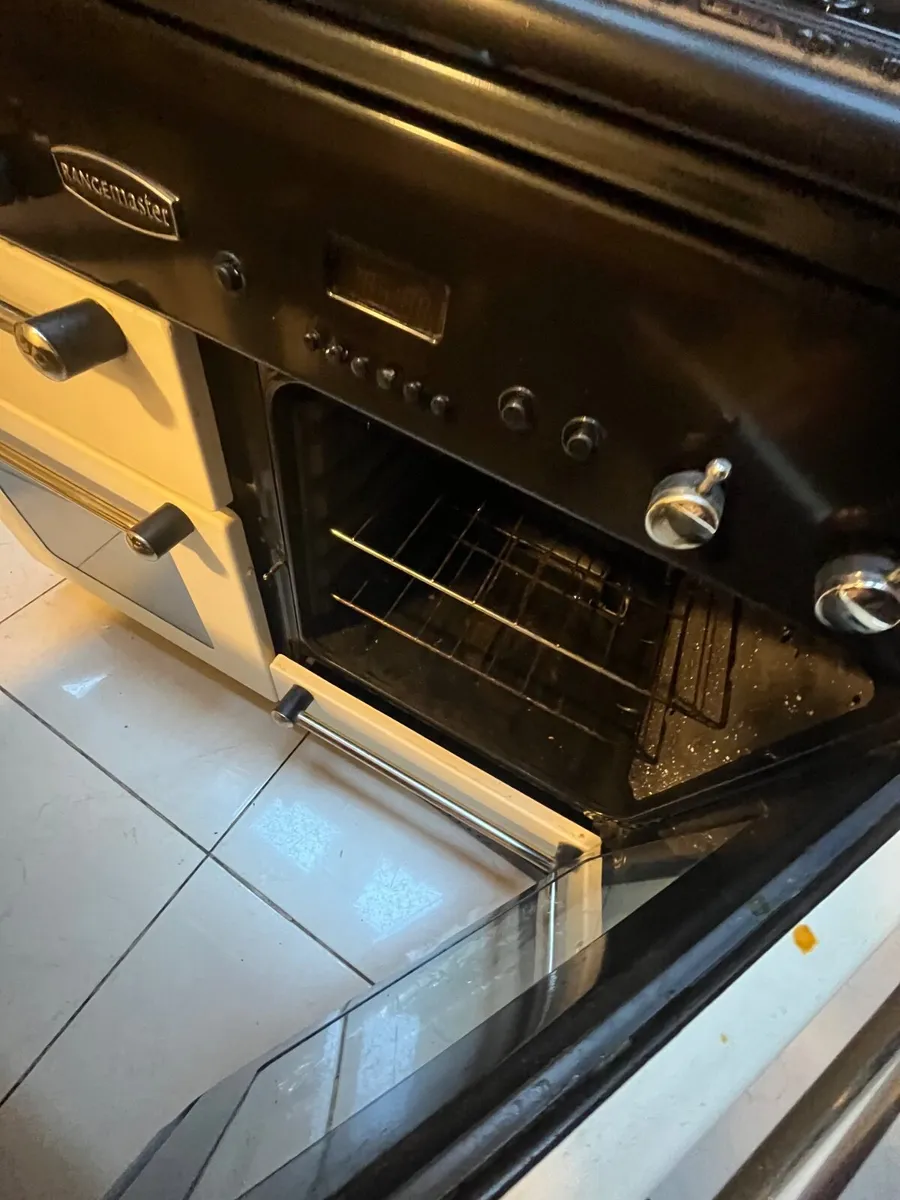 Cooker RangeMaster Gas and Electric - Image 3