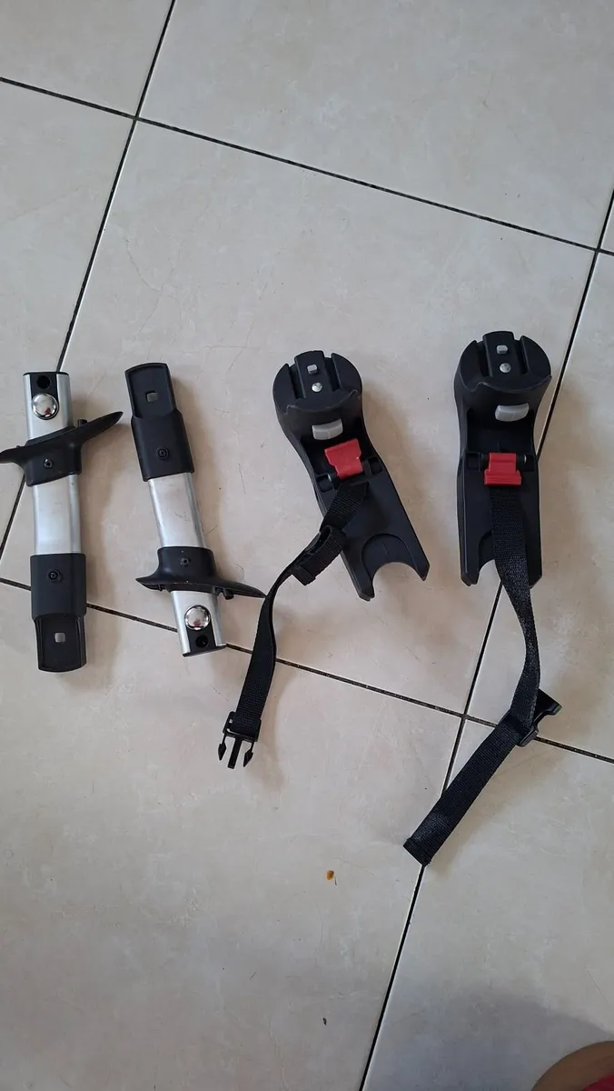 Twin Buggy, Car seat & Accessories - Image 3