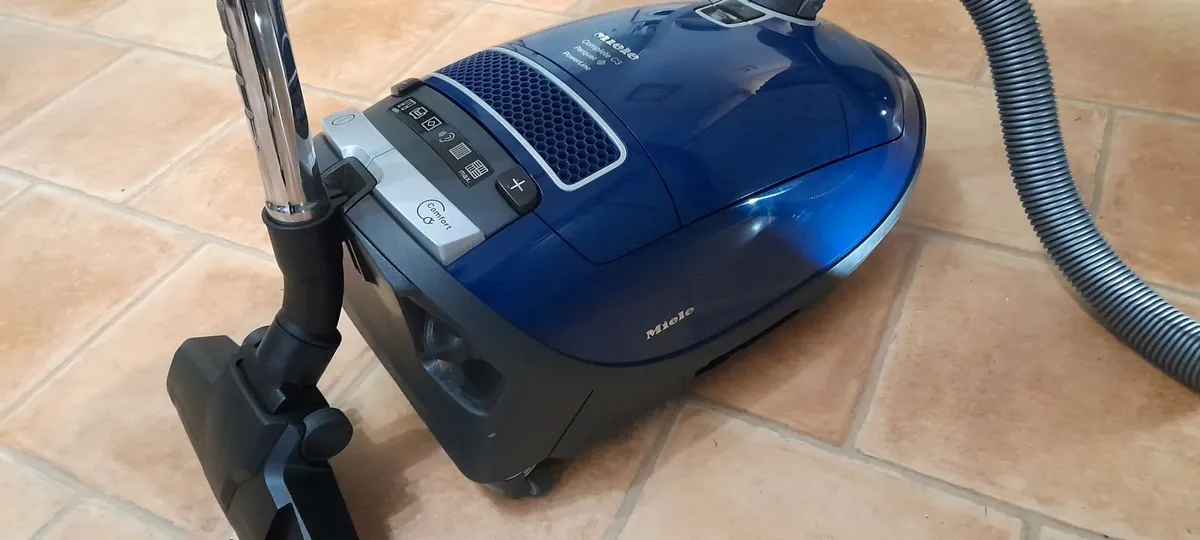 Miele vacuum/Hoover cleaner - Image 3