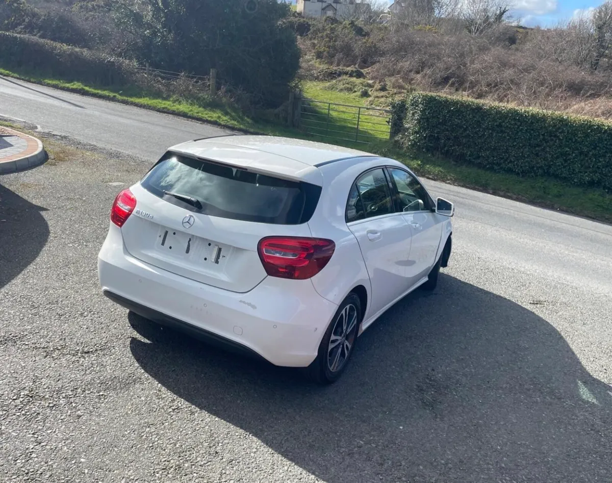 2017 Mercedes a180d se - Image 4