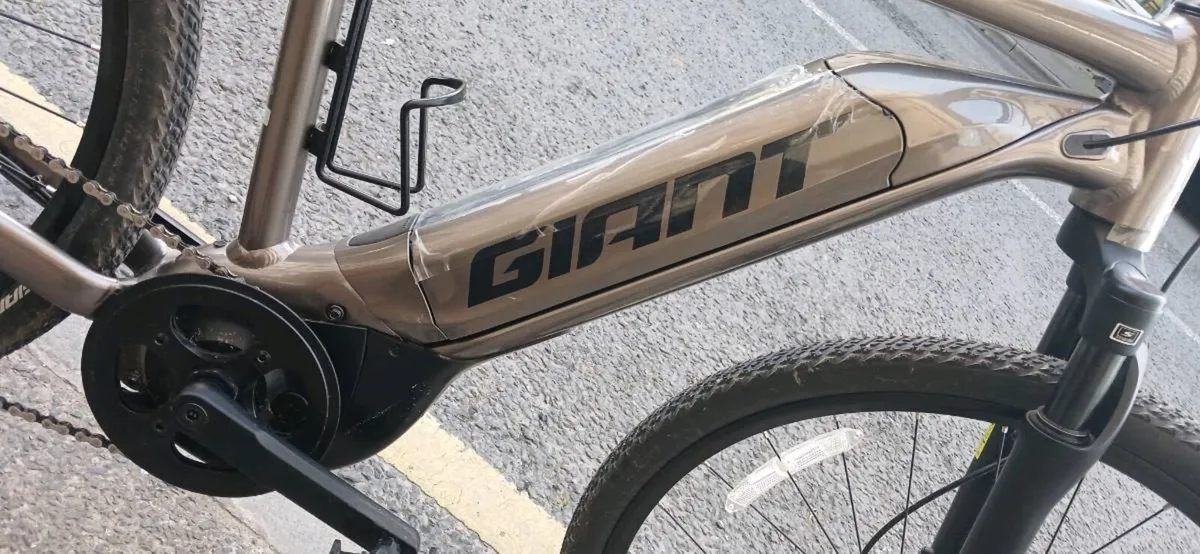 Giant ROAM ELECTRIC HYBRID - Image 2