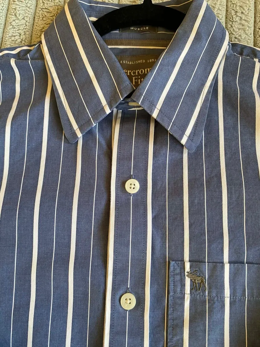Abercrombie & Fitch Size S 100% cotton shirt - Image 3