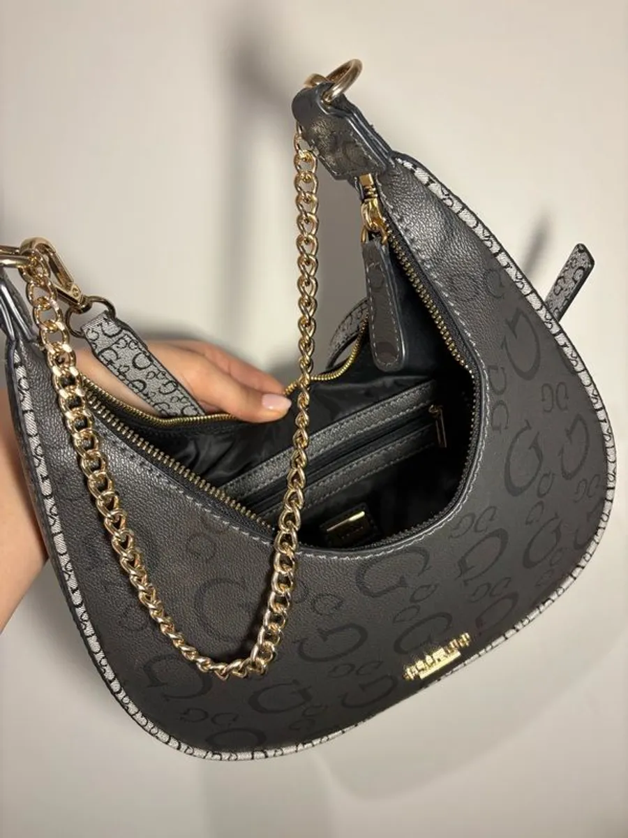 Guess Shoulder Bag - Image 2