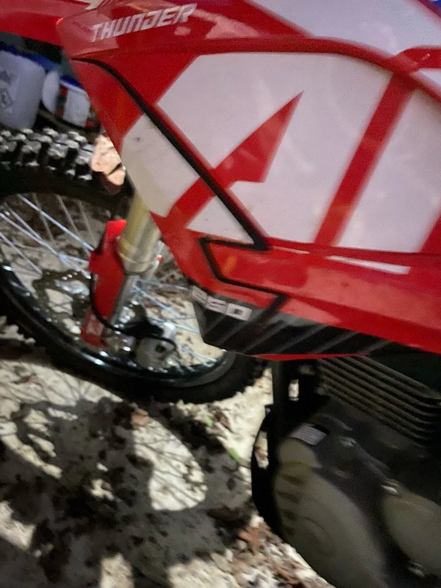 Apollo Thunder 250 dirt bike - Image 4