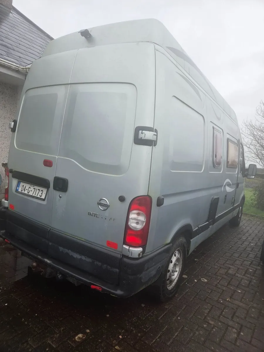 Campervan Nissan Interstar - Image 2