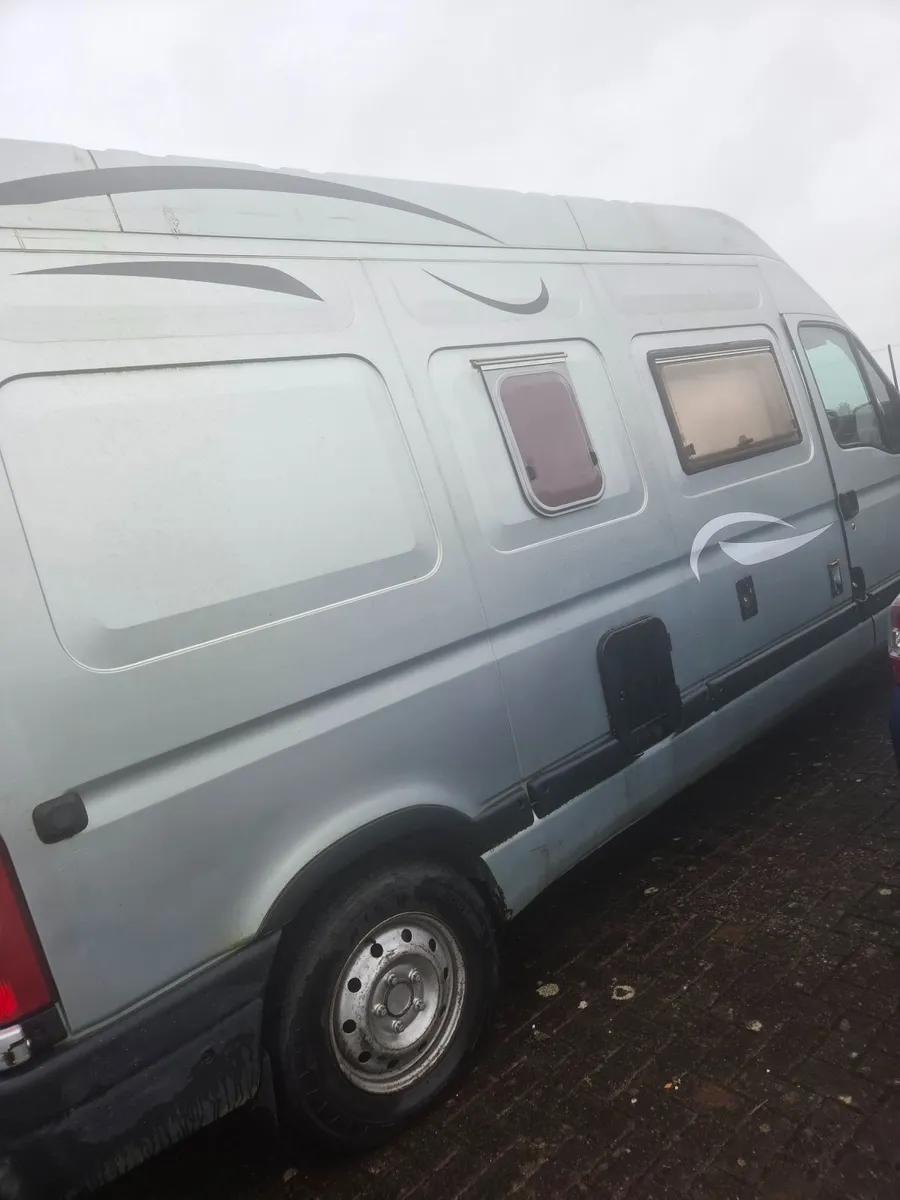 Campervan Nissan Interstar - Image 1