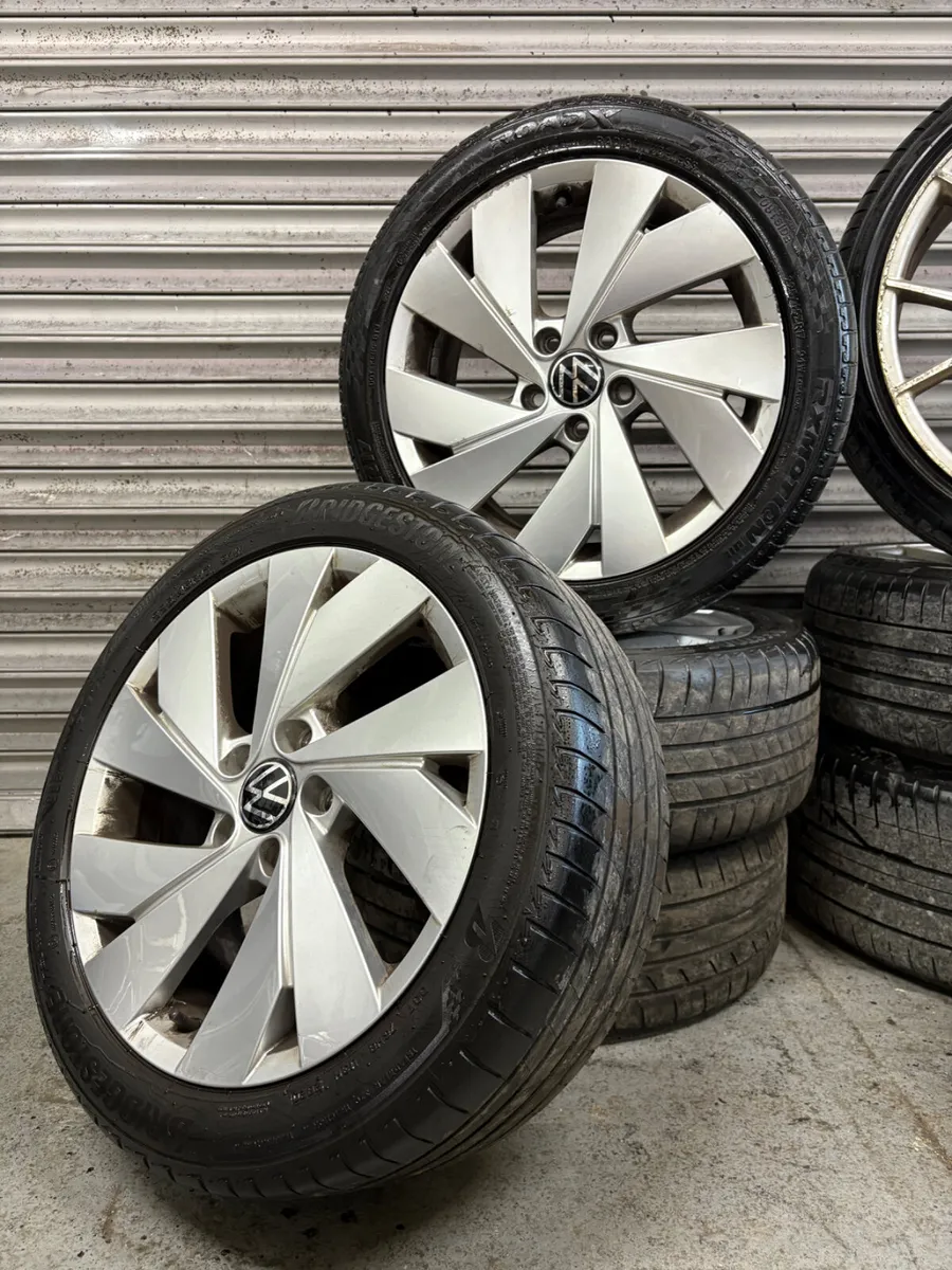17” Volkswagen Golf Alloys - Image 1