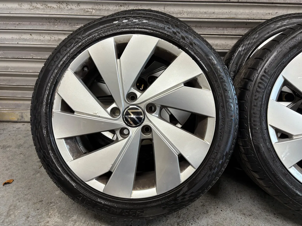 17” Volkswagen Golf Alloys - Image 2