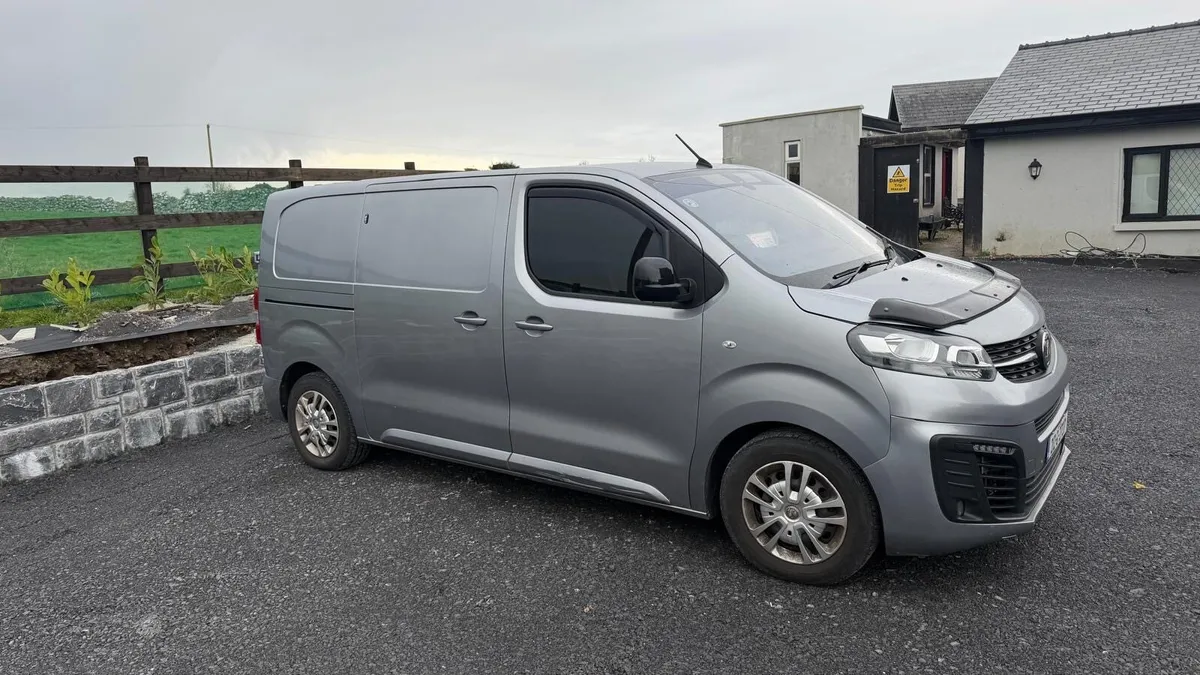 2021 VAUXHALL SPORTIVA - Image 4