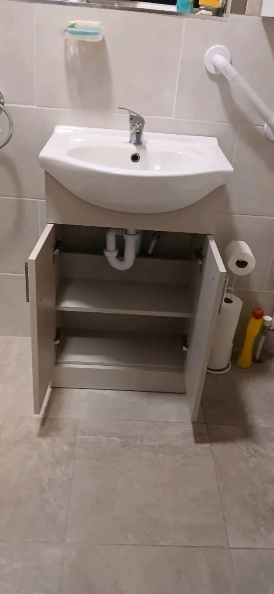 Bathroom - Image 1