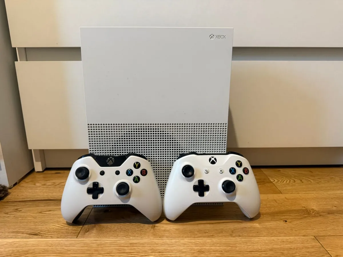 Xbox one S - Image 1
