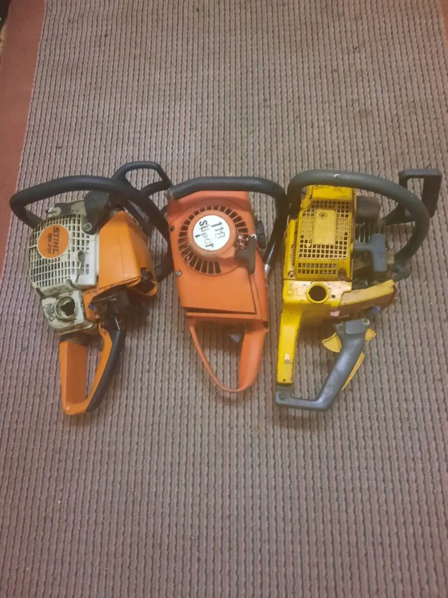 Three chainsaws - Image 4