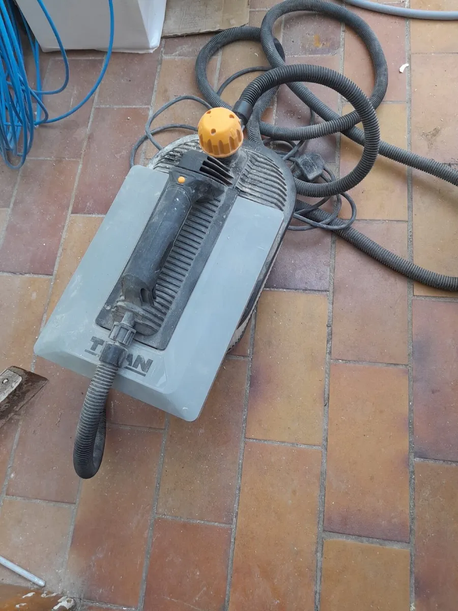 Wall paper removal - Image 2