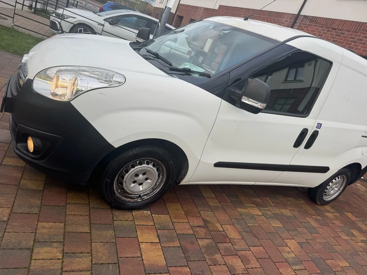 Opel combo van - Image 2