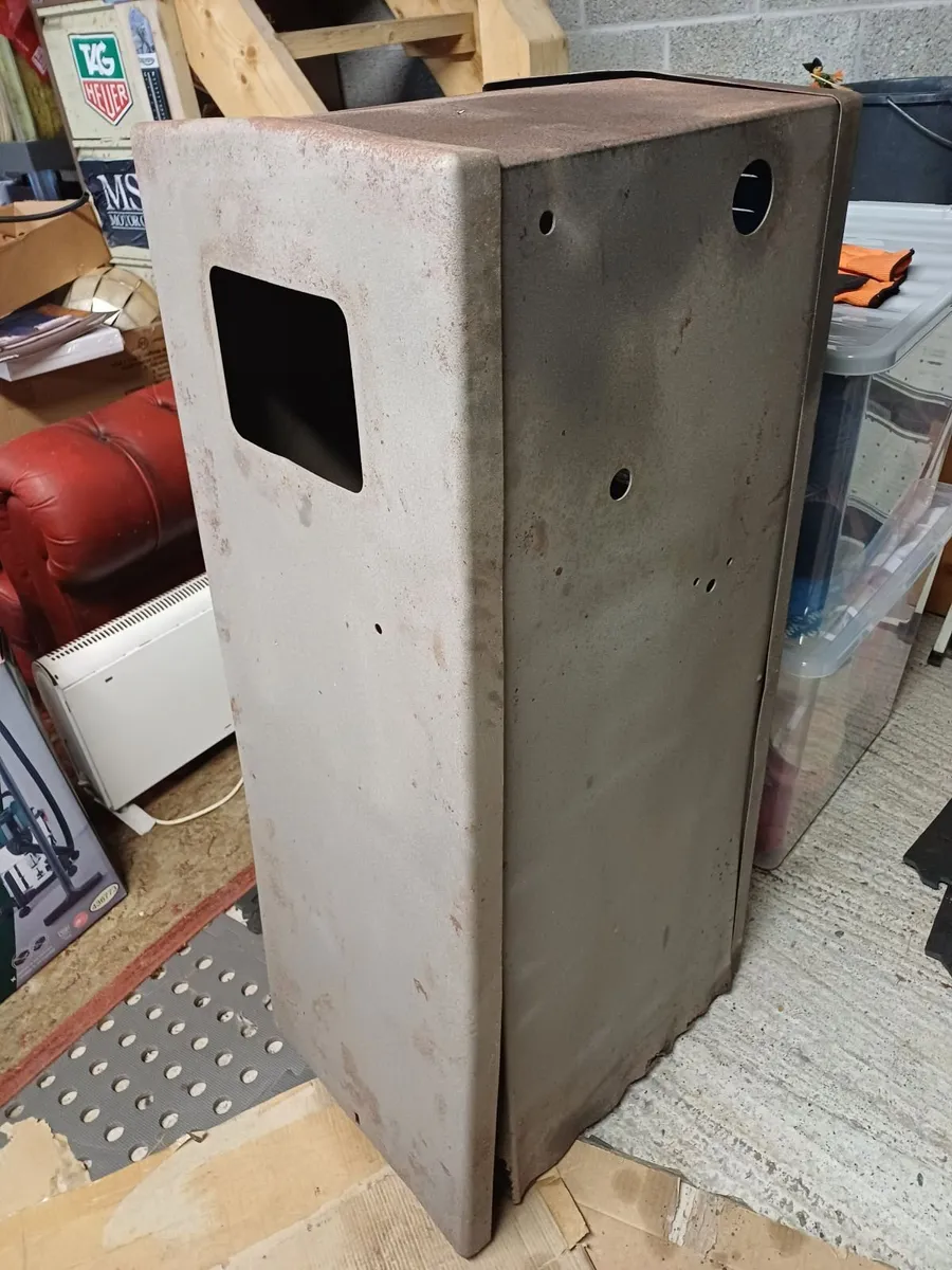 Vintage Petrol Pump - Image 1