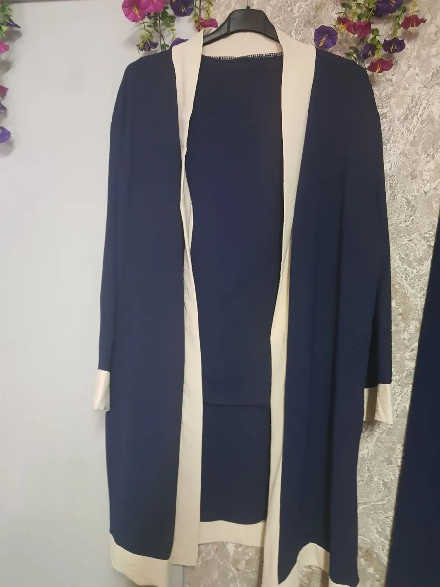 Navy set one sz fits 12/16....35e - Image 3