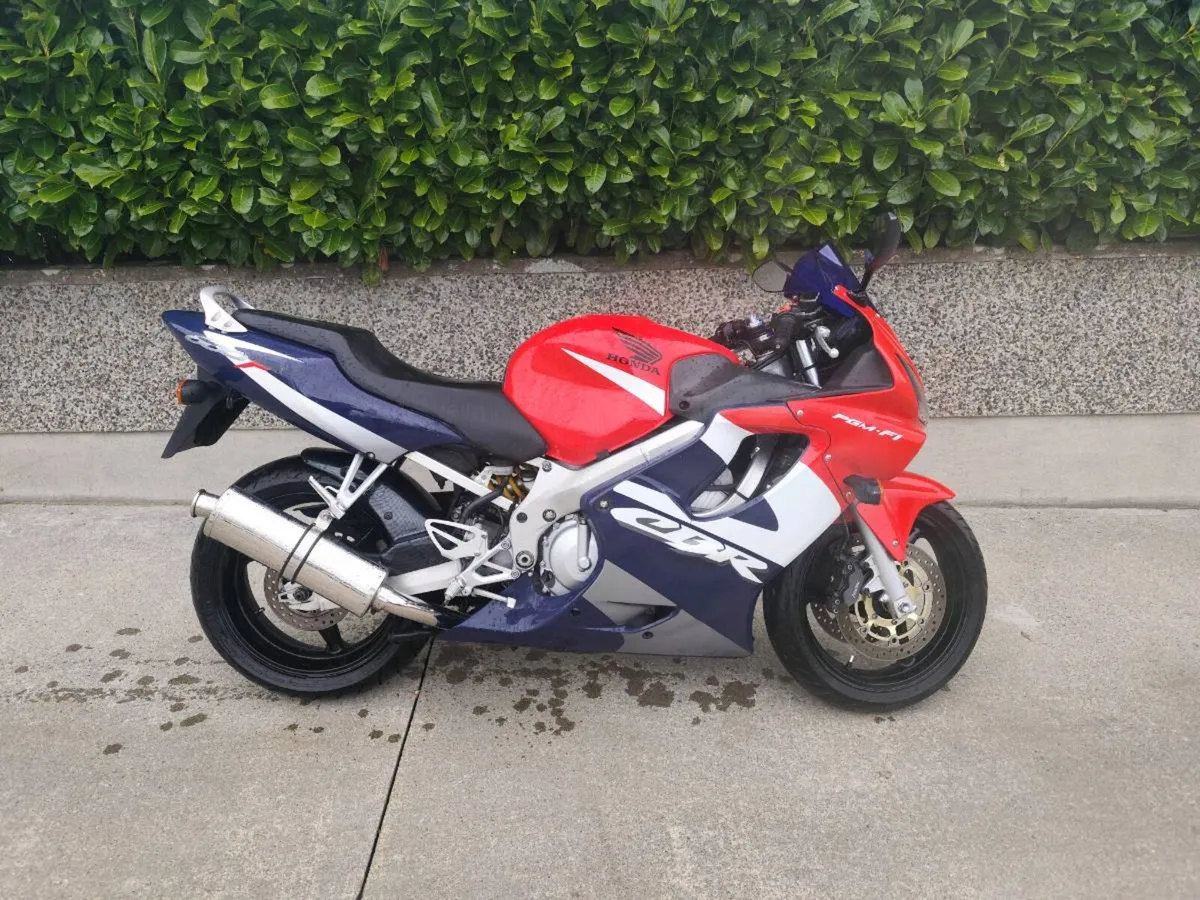For Sale 02" CBR 600 F4i - Image 4