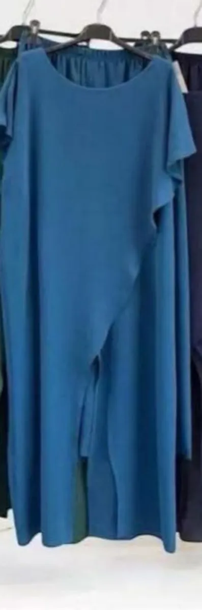 Sets one sz fits 12/18 - Image 2