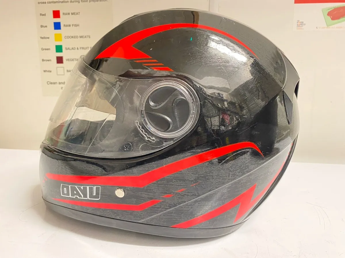 Motorcycle Helmet size M . like new - Image 1