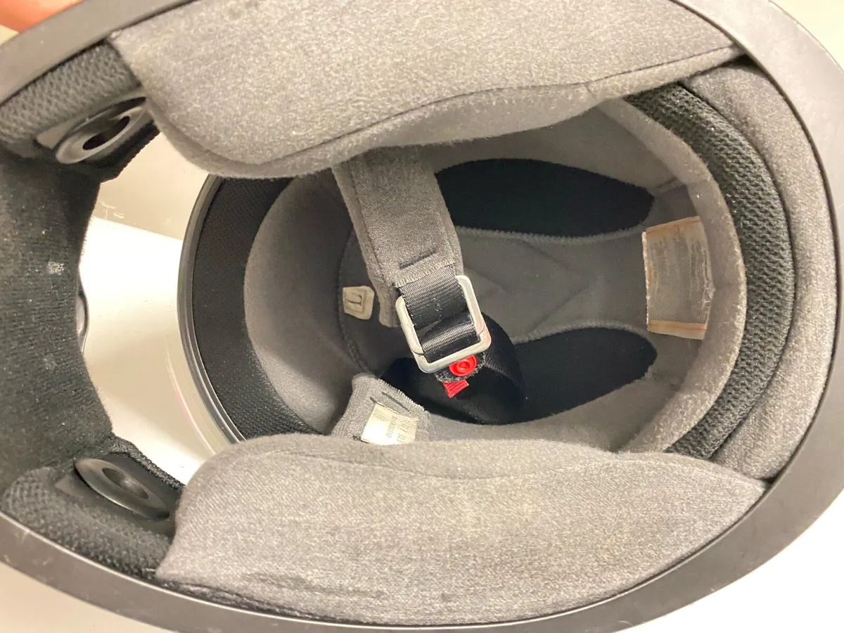 Motorcycle Helmet. Size L. Like New Condition. - Image 4