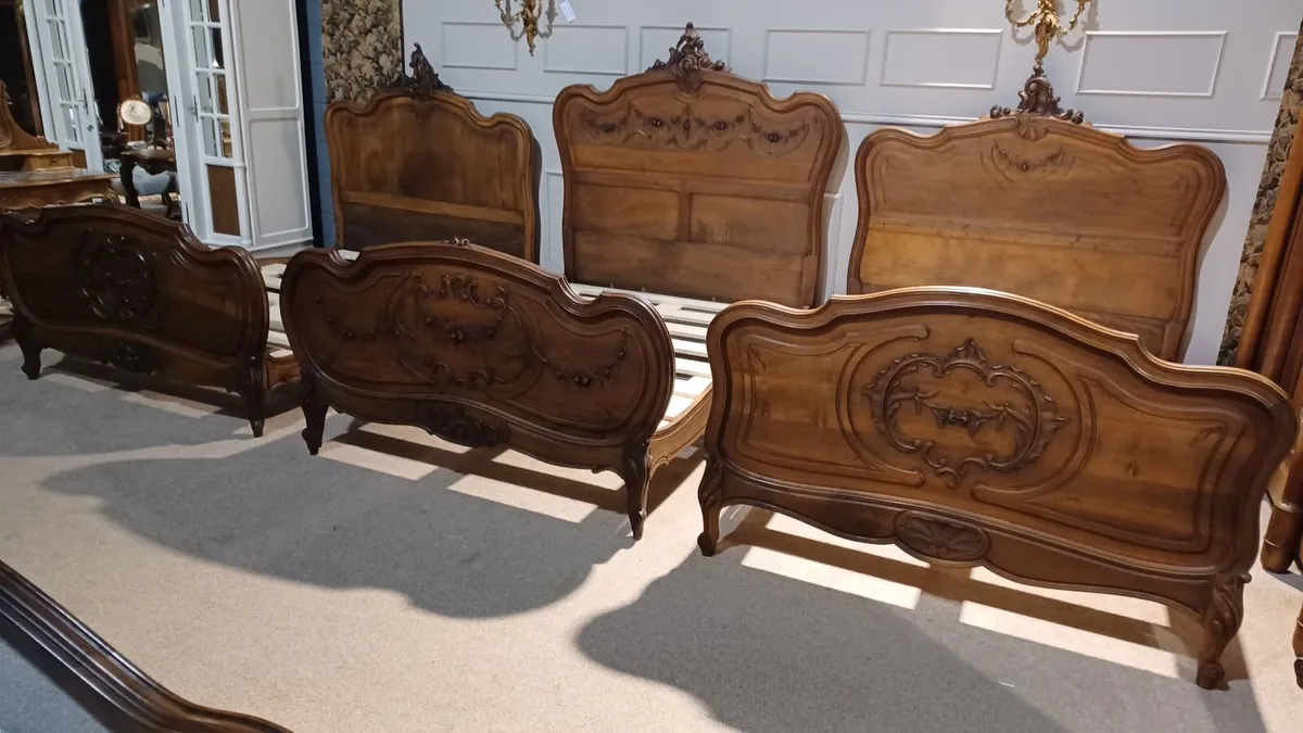 3 double beds Louis XV - Image 3