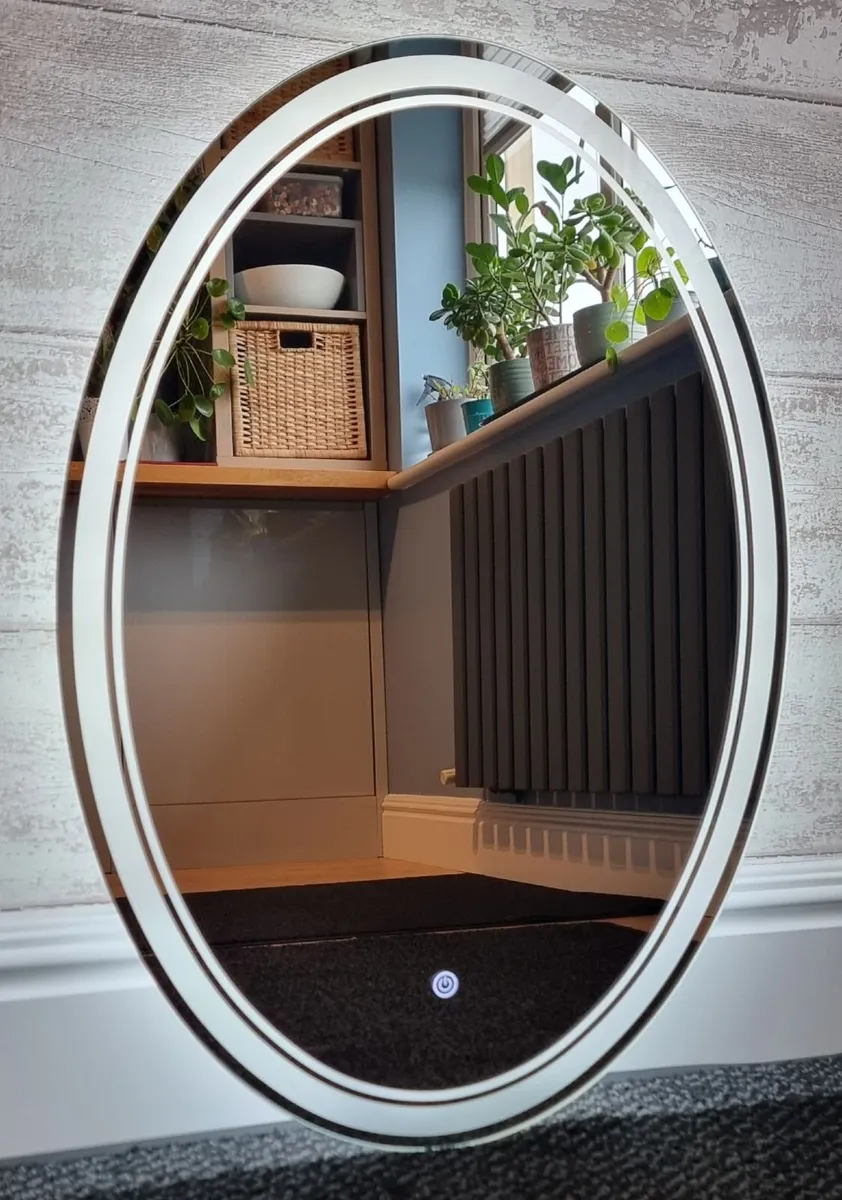 LED Bathroom Mirror Antifog 50x70cm Oval - Image 2