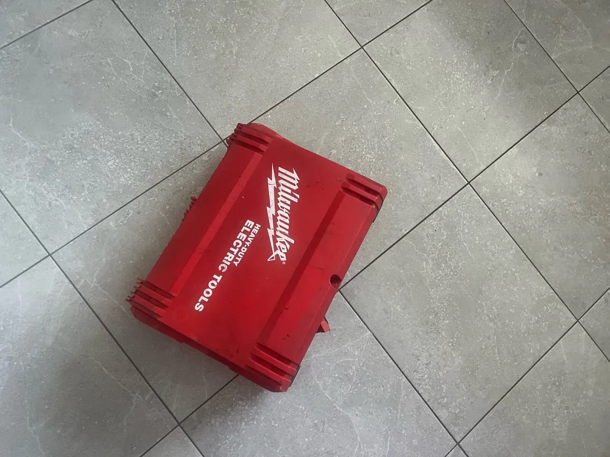 Milwaukee grease gun and grinder - Image 4