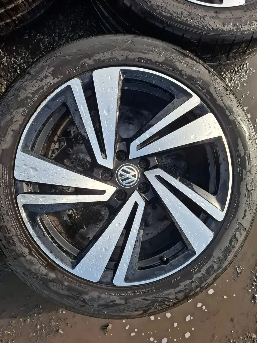 20" Genuine Vw Touareg Nevada Alloys with tyres - Image 3