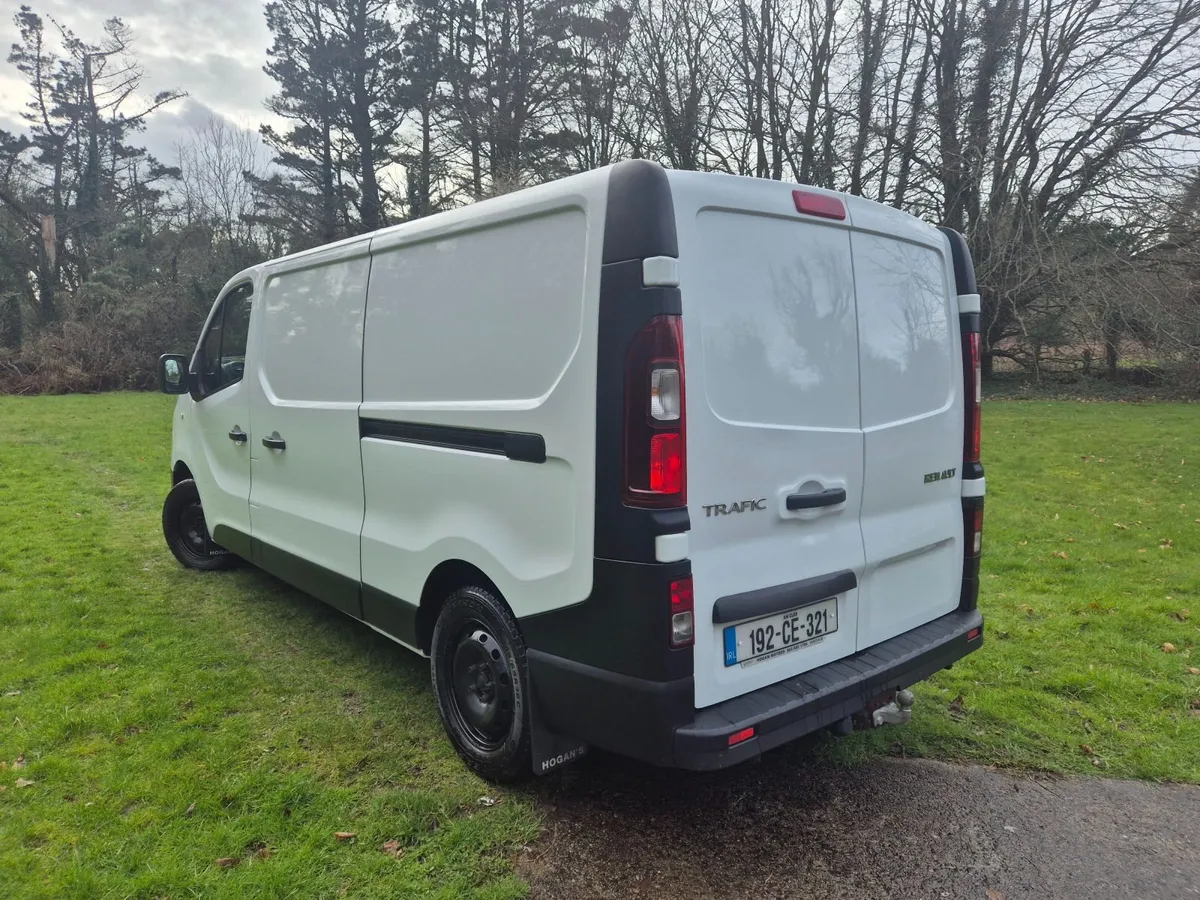2019 RENAULT TRAFIC LOW MILEAGE NEW CVRT - Image 2