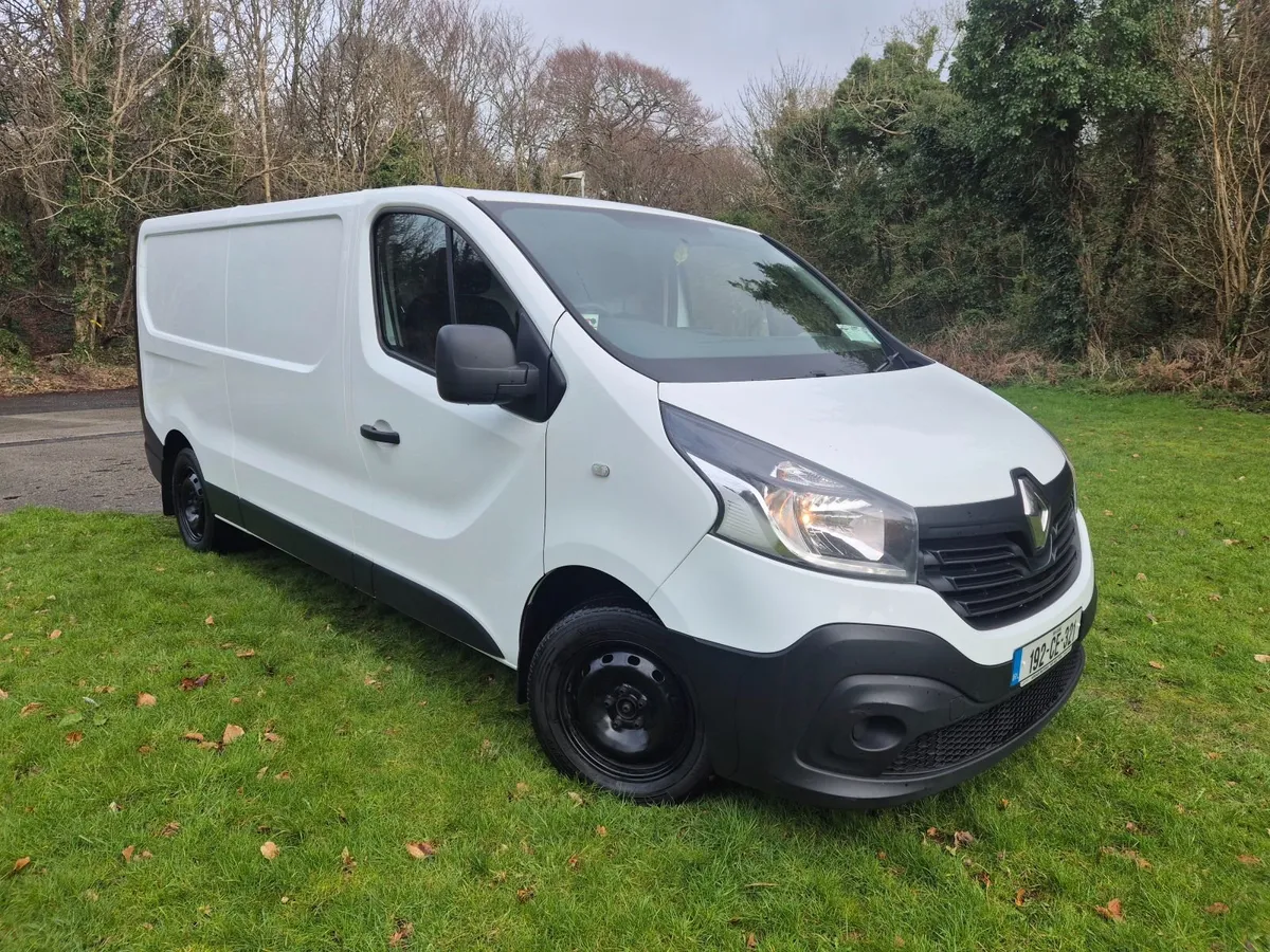 2019 RENAULT TRAFIC LOW MILEAGE NEW CVRT - Image 4