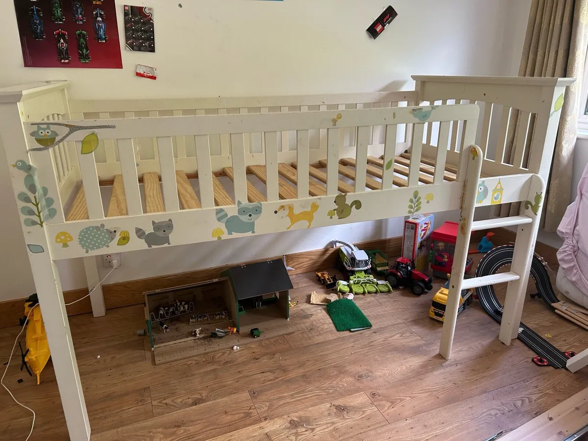 Kids bed - Image 1