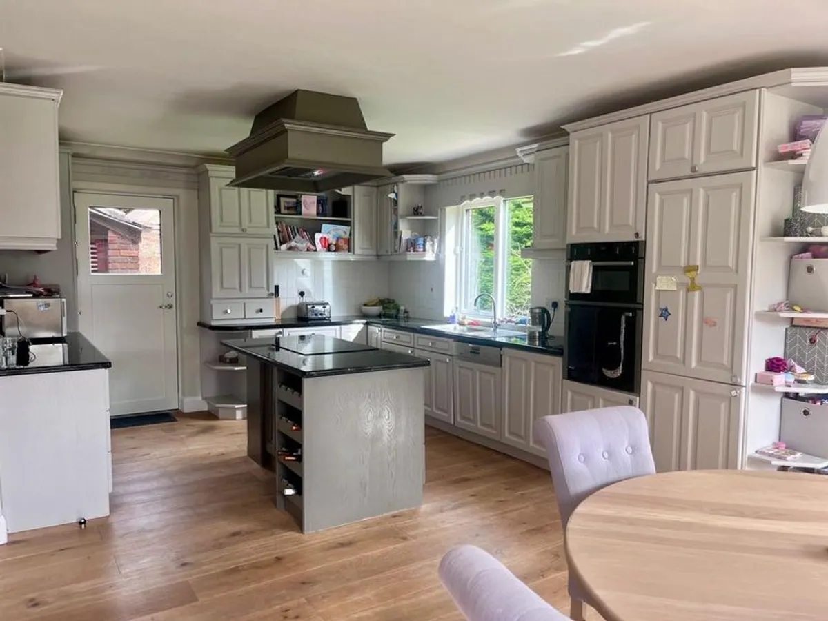 Second hand Kitchen - Image 1