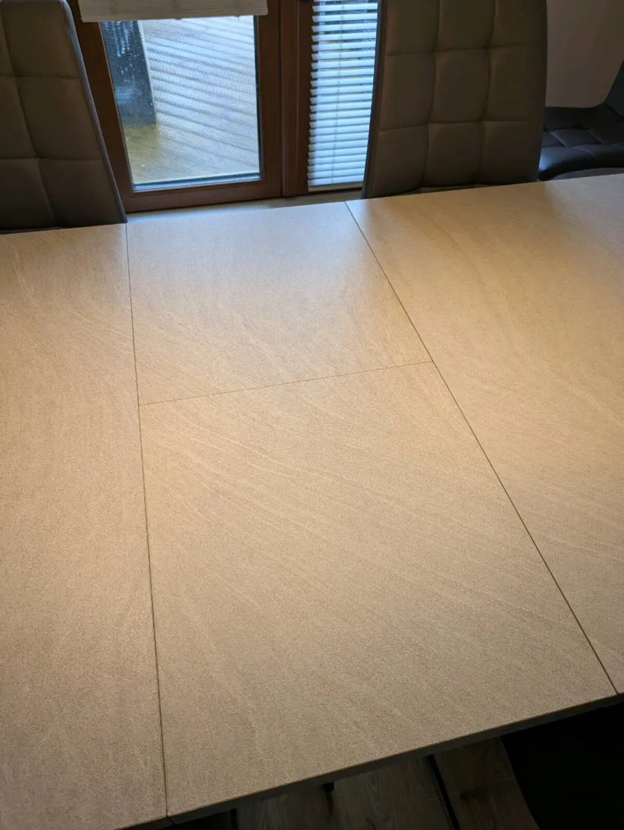 Dining table and chairs - Image 4