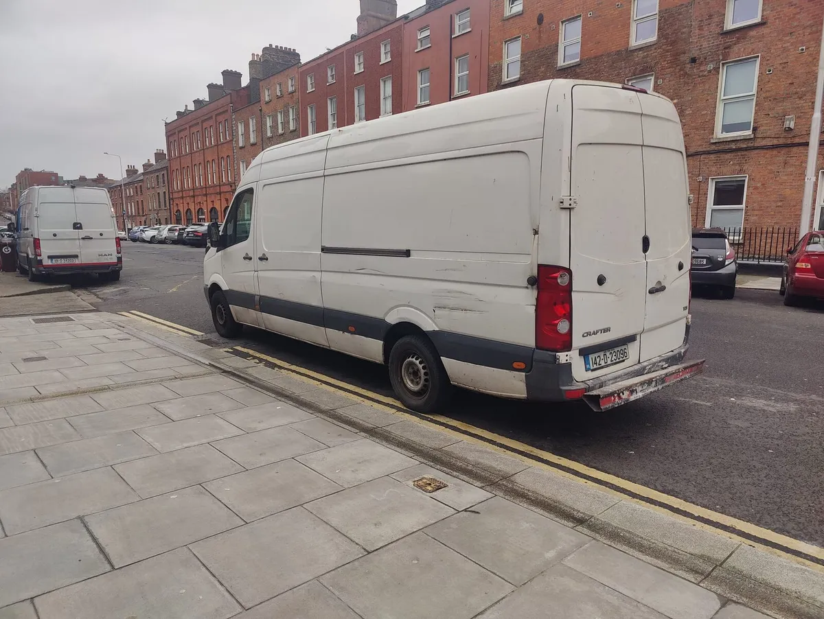 Volkswagen Crafter - Image 3