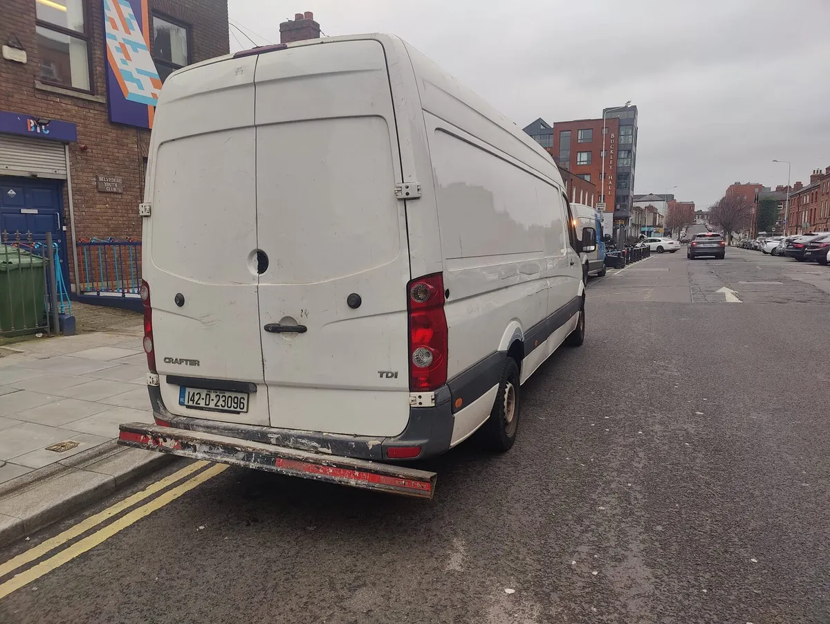 Volkswagen Crafter - Image 4