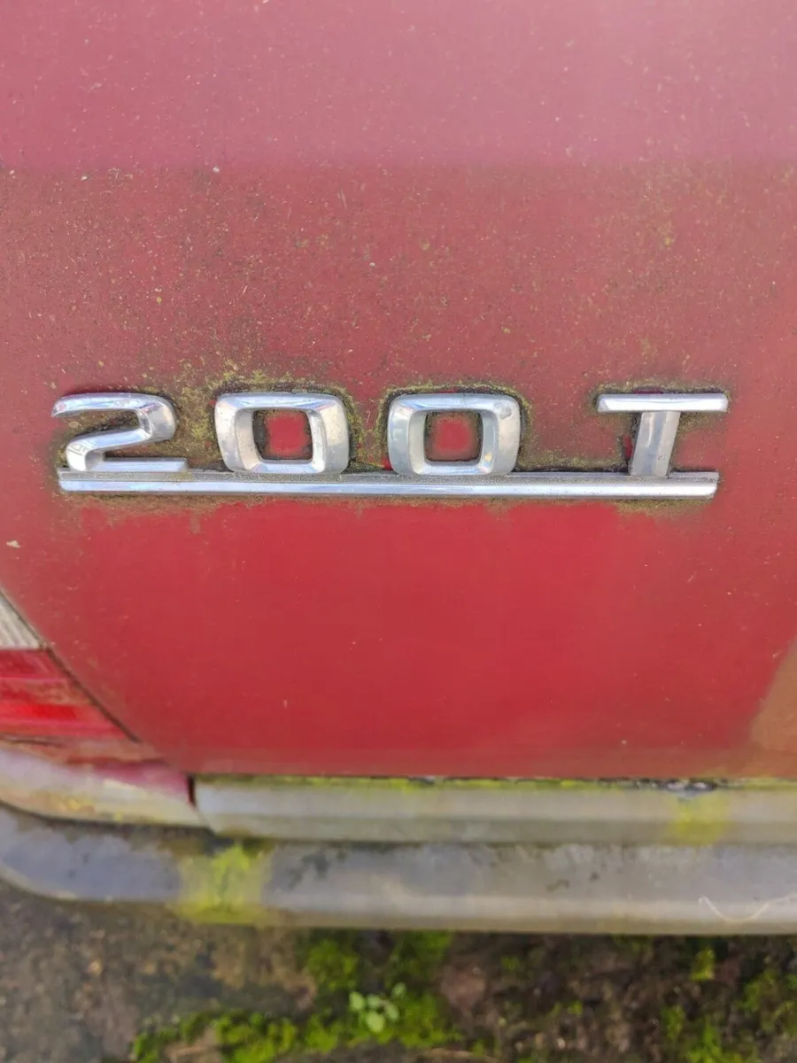 Mercedes-Benz 200T 1987 - Image 3