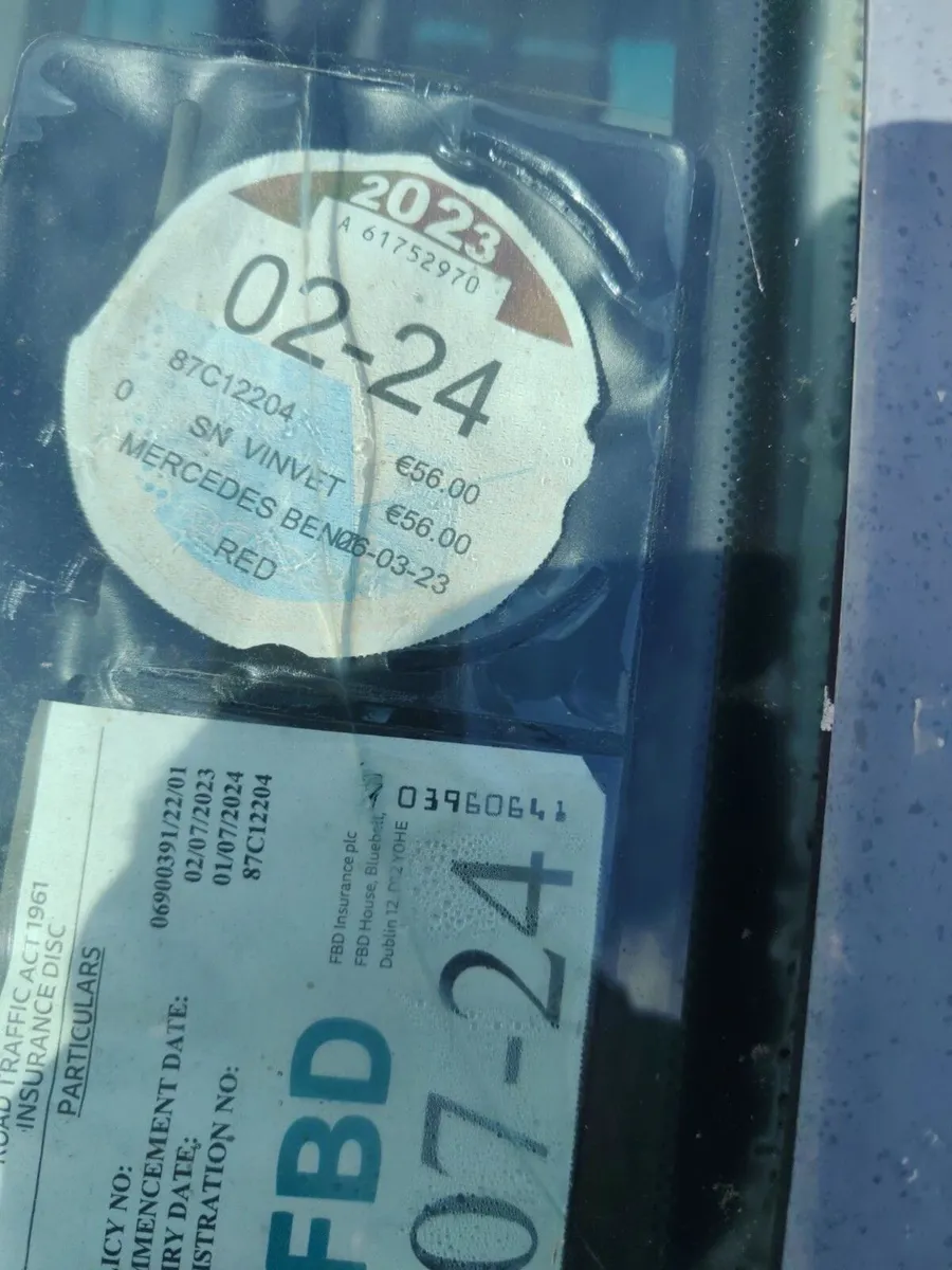 Mercedes-Benz 200T 1987 - Image 4