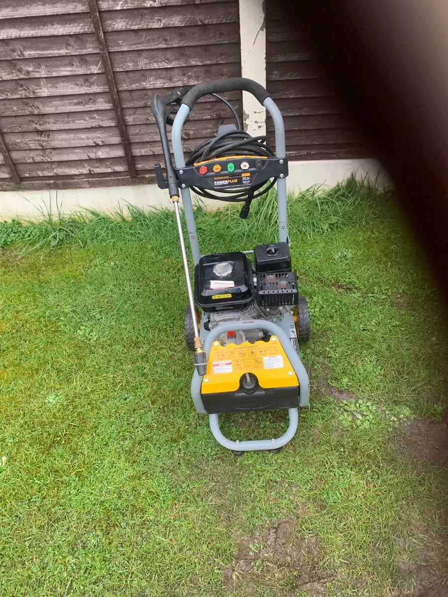 Power washer - Image 1