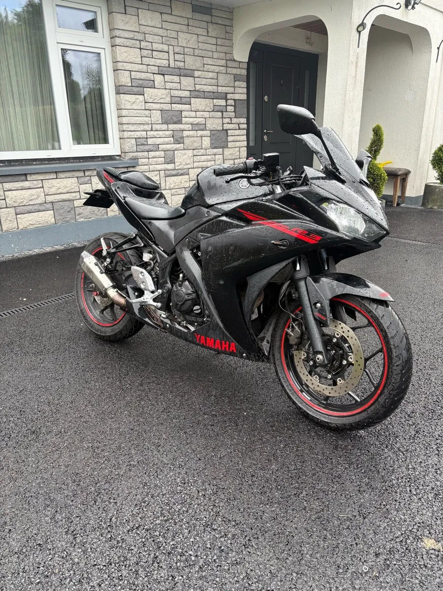 Yamaha r3 yzf 2015 - Image 1