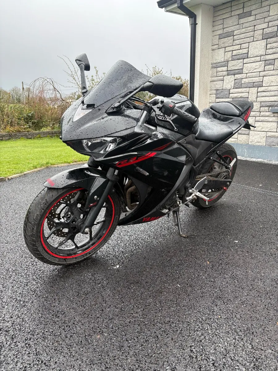 Yamaha r3 yzf 2015 - Image 2