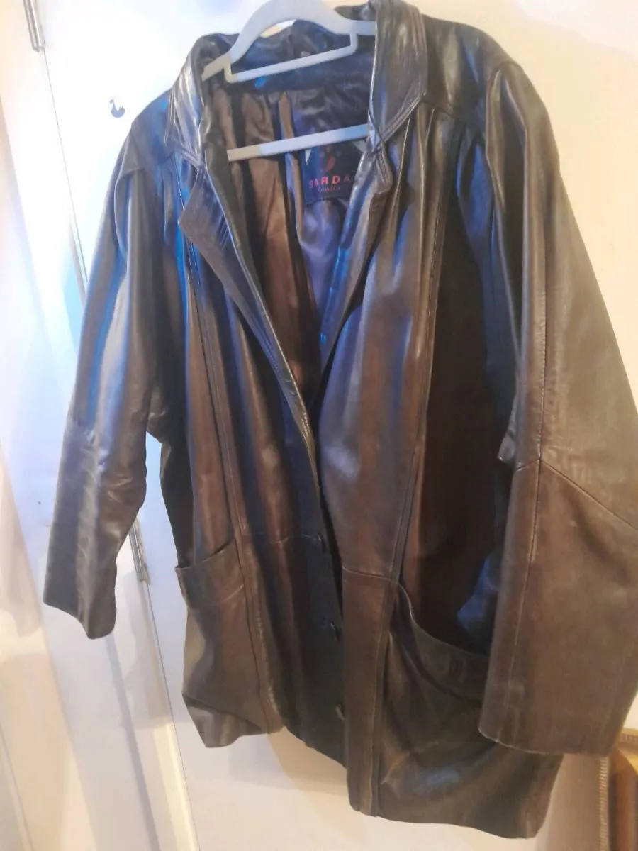 Standard London leather coat large size - Image 1