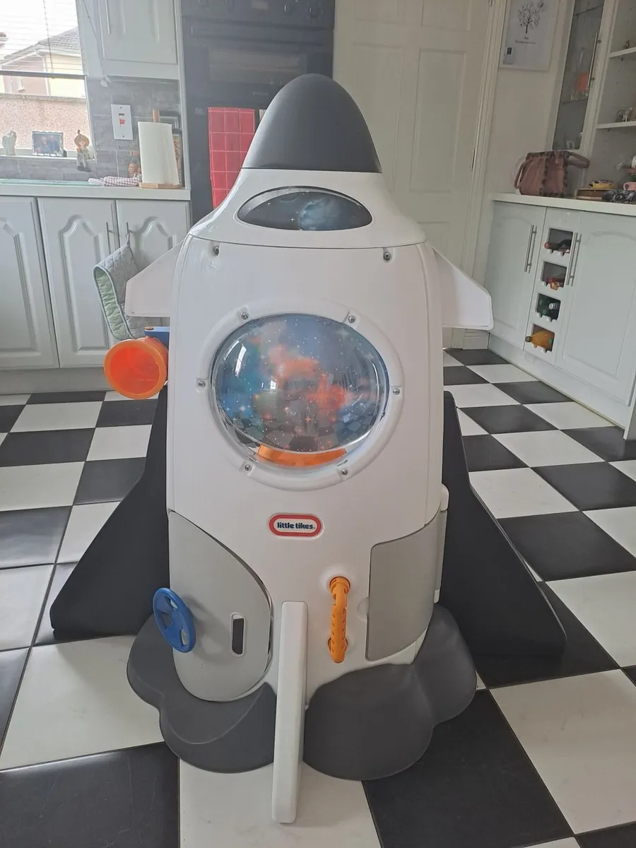 Little  Trike space rocket and Space suit - Image 1