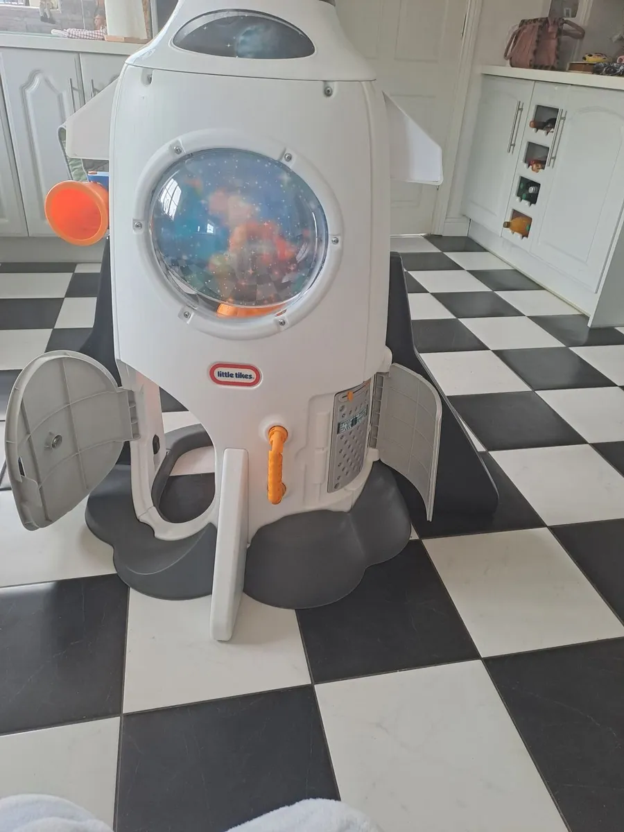 Little  Trike space rocket and Space suit - Image 2