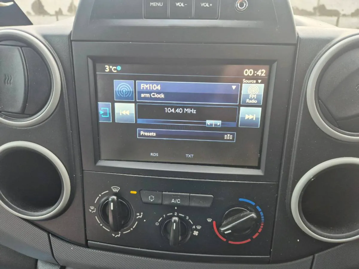 Peaugot partner professional no vat - Image 4