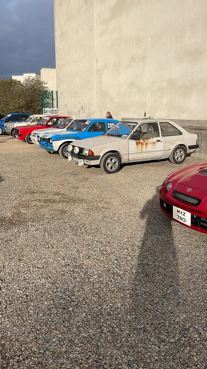 Ford Escort 1985 - Image 1