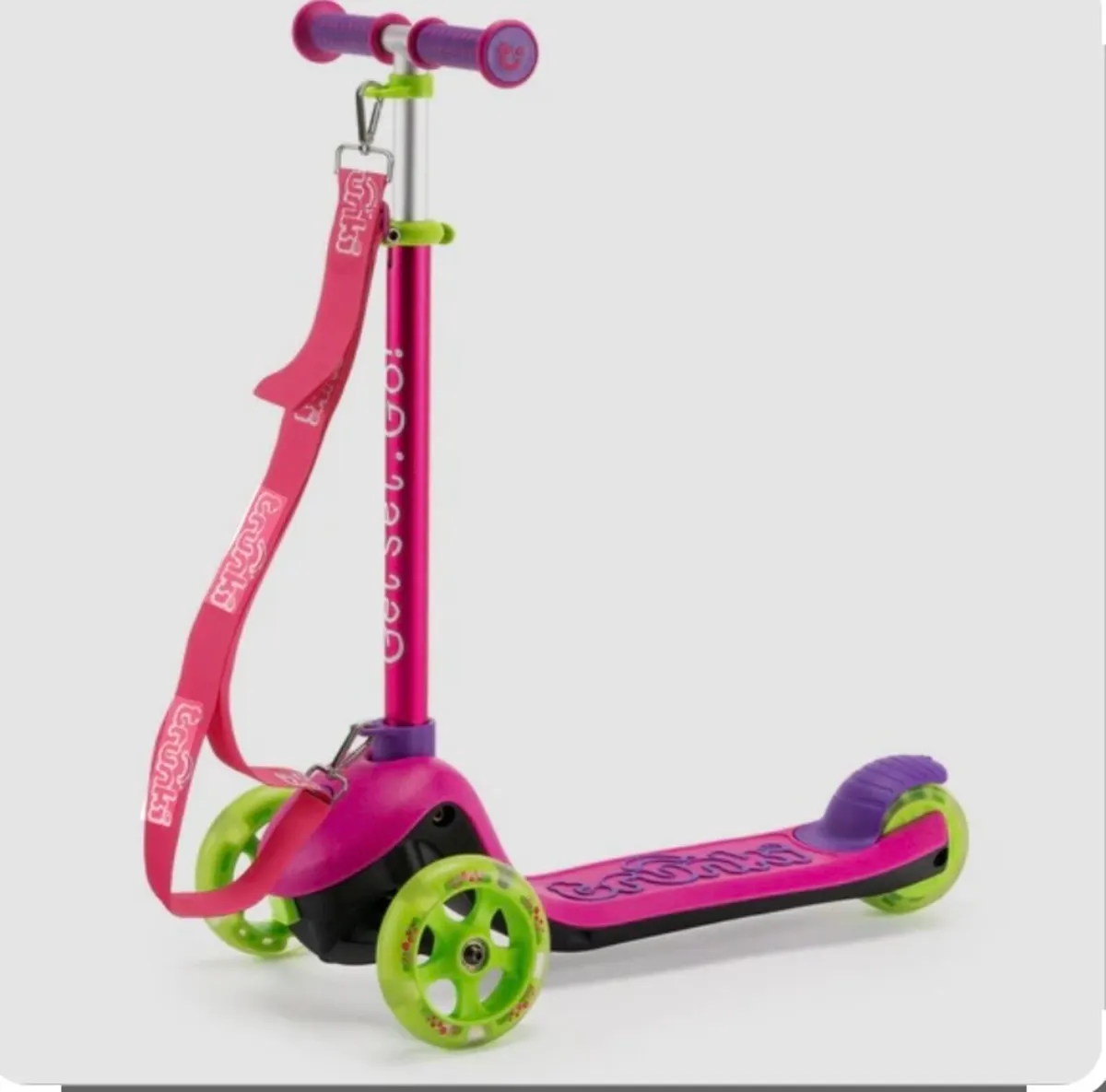 Trunki folding 3 wheel scooter - Image 1