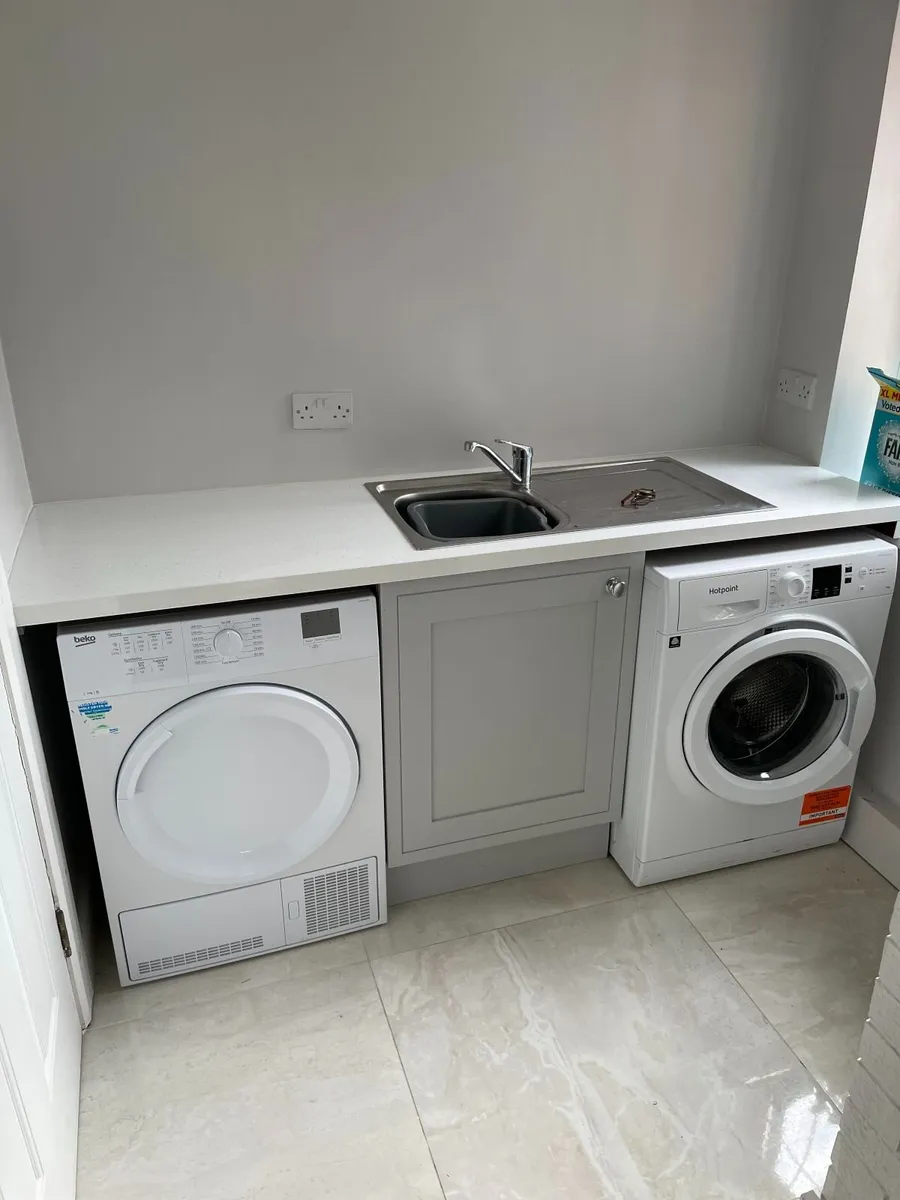 3 Year Old Kitchen - Excellent Condition - Image 4