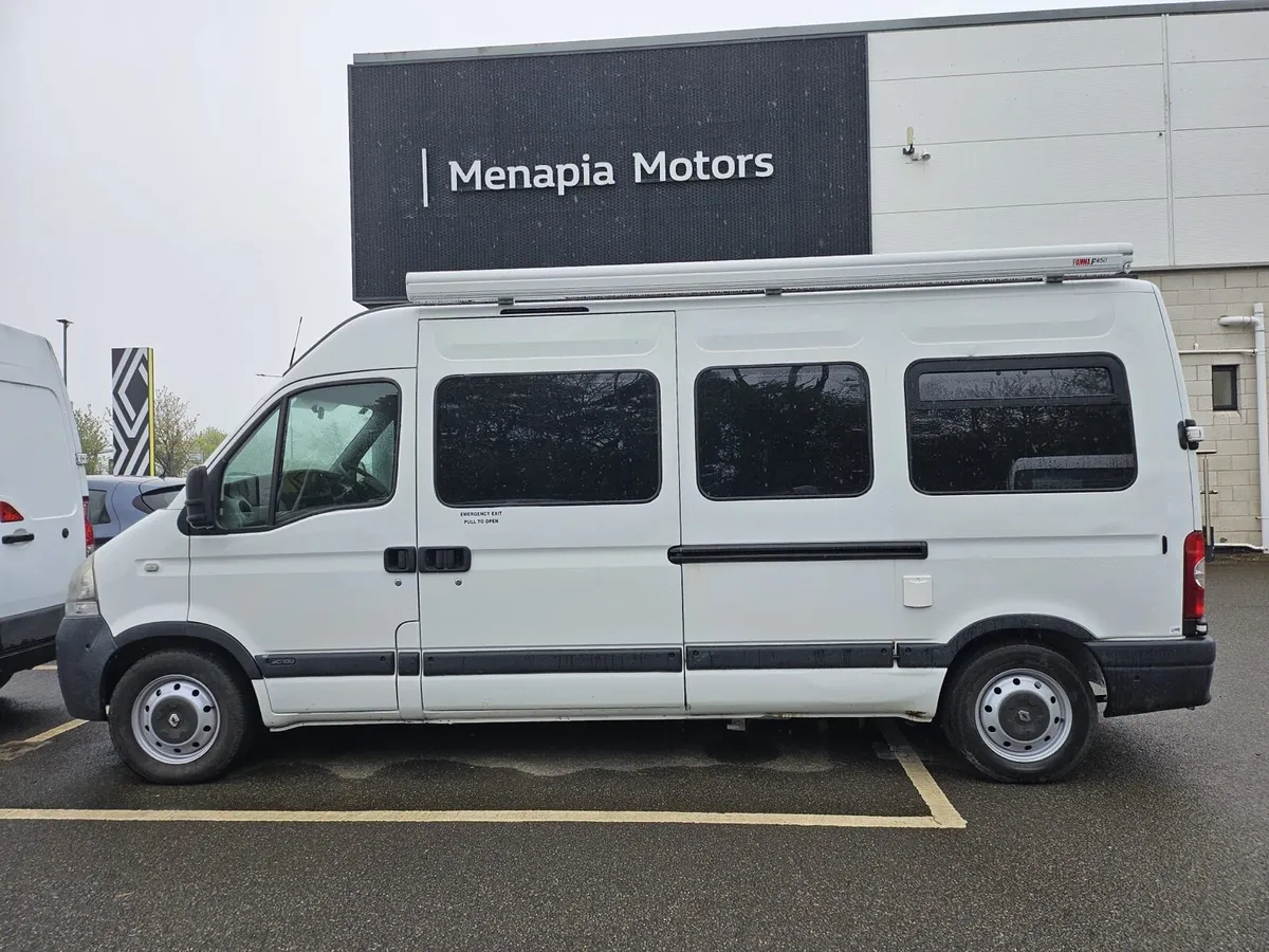 Renault Master campervan - Image 1