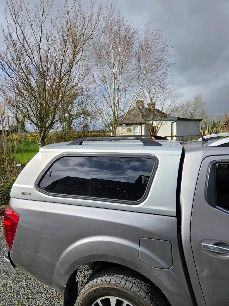 Navara canopy ridegeback with loom - Image 2
