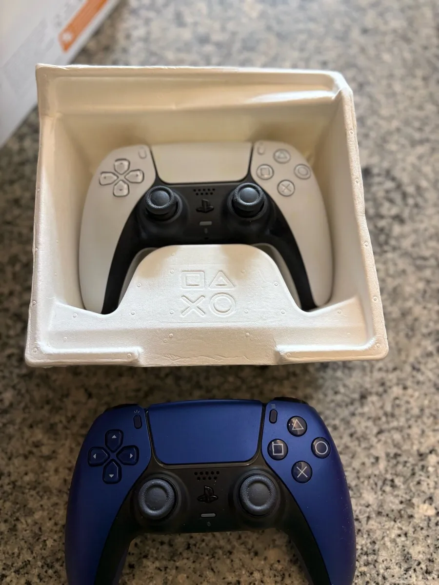 PlayStation 5 - Image 2